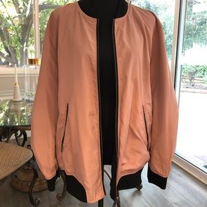 Reversible bomber jacket